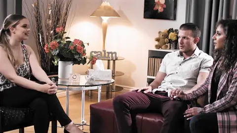 A psychologist is screwing the hubby of a brown-haired